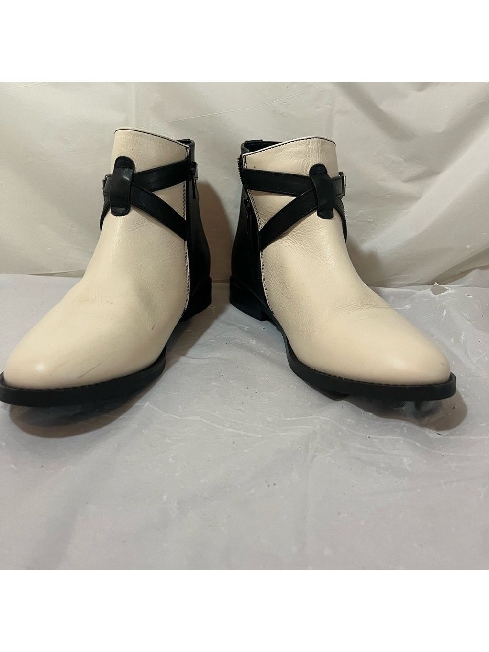 Kurt Geiger Black & Ivory Classic Leather Ankle